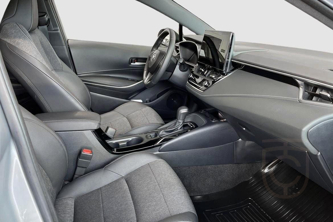 Toyota Corolla Hybrid 1,8 5D STYLE PLUSPAKET