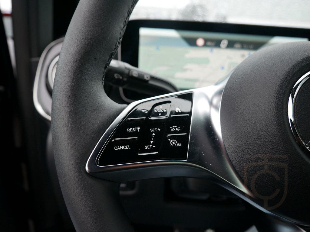 Mercedes-Benz V 300 STYLE Lang Abstandstemp. Pano Navi SHD Kam