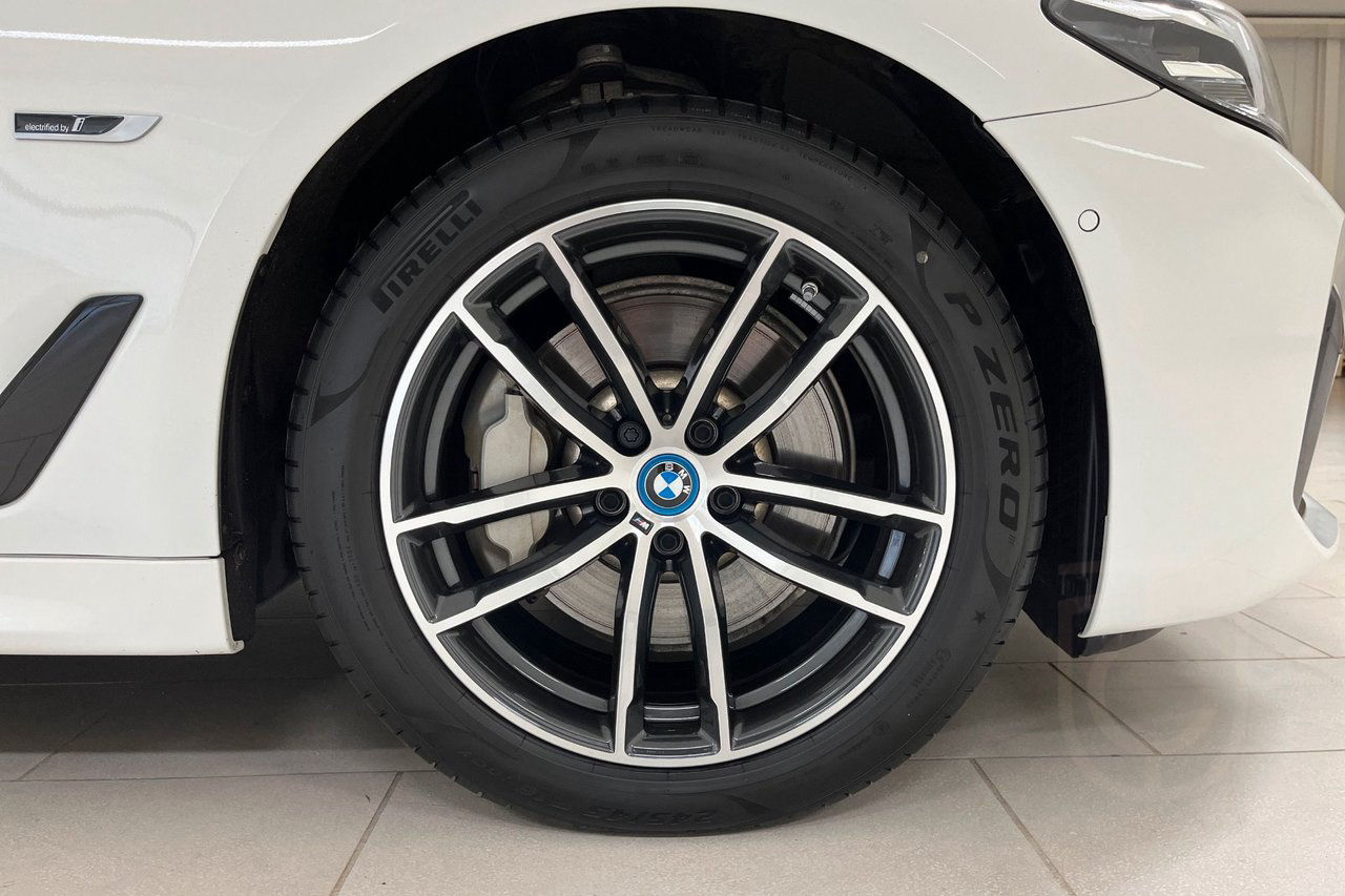 BMW 530e xDrive Sedan M-Sport