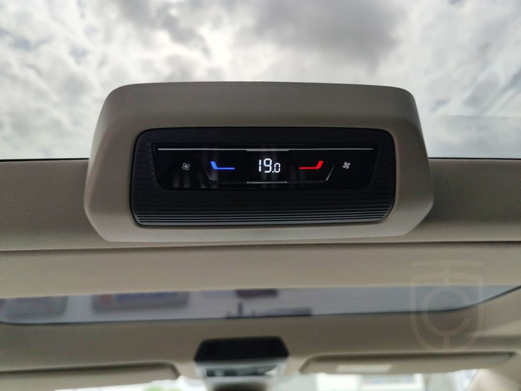 Volkswagen Multivan LÜ DSG Style Sthzg. Pano el.Sitze Navi