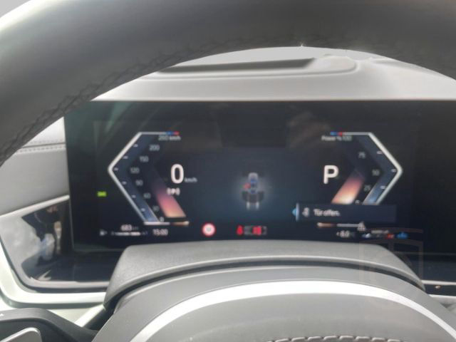 BMW X6 XDRIVE30D M SPORT HUD StandHZG AHK Pano Massa