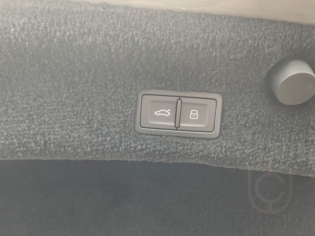 Bentley Continental GTC V8 Mulliner Blackline/Carbon/HUD