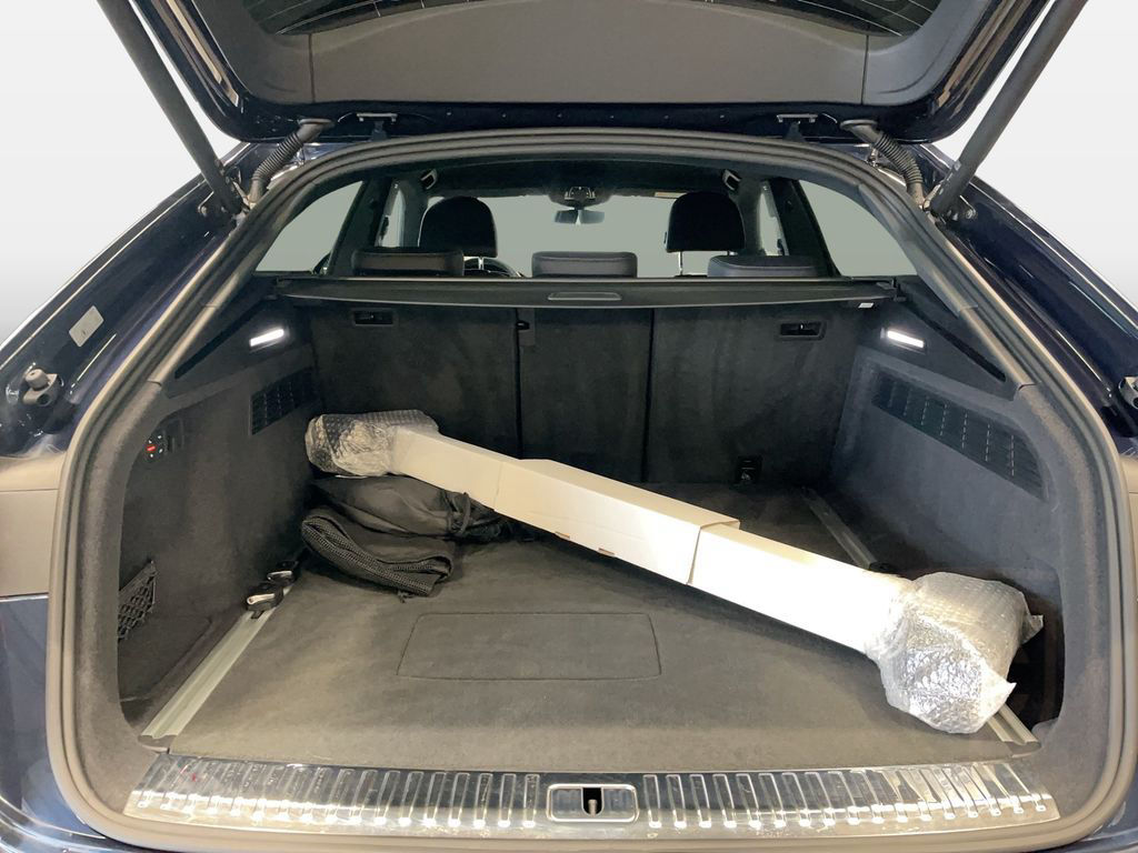 Audi Q8 55 TFSI e quattro tiptronic Matrix 360 4xSHZ