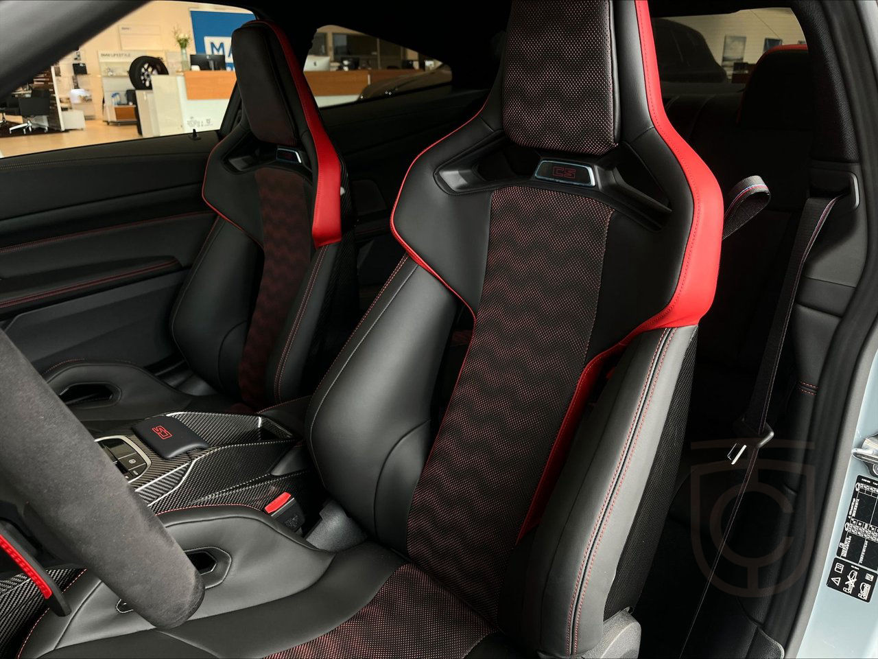 BMW M4 CS