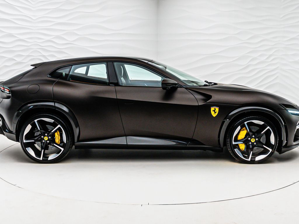Ferrari Purosangue Tailor Made*Carbon*Massage Seats