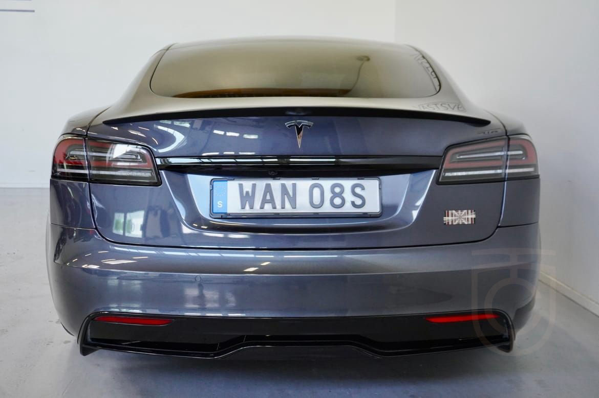 Tesla Model S Plaid
