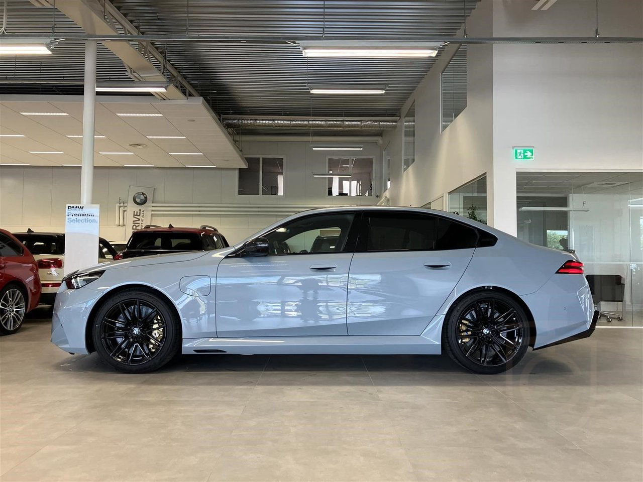 BMW M5 Sedan Ultimate Package EU DA Pro B W