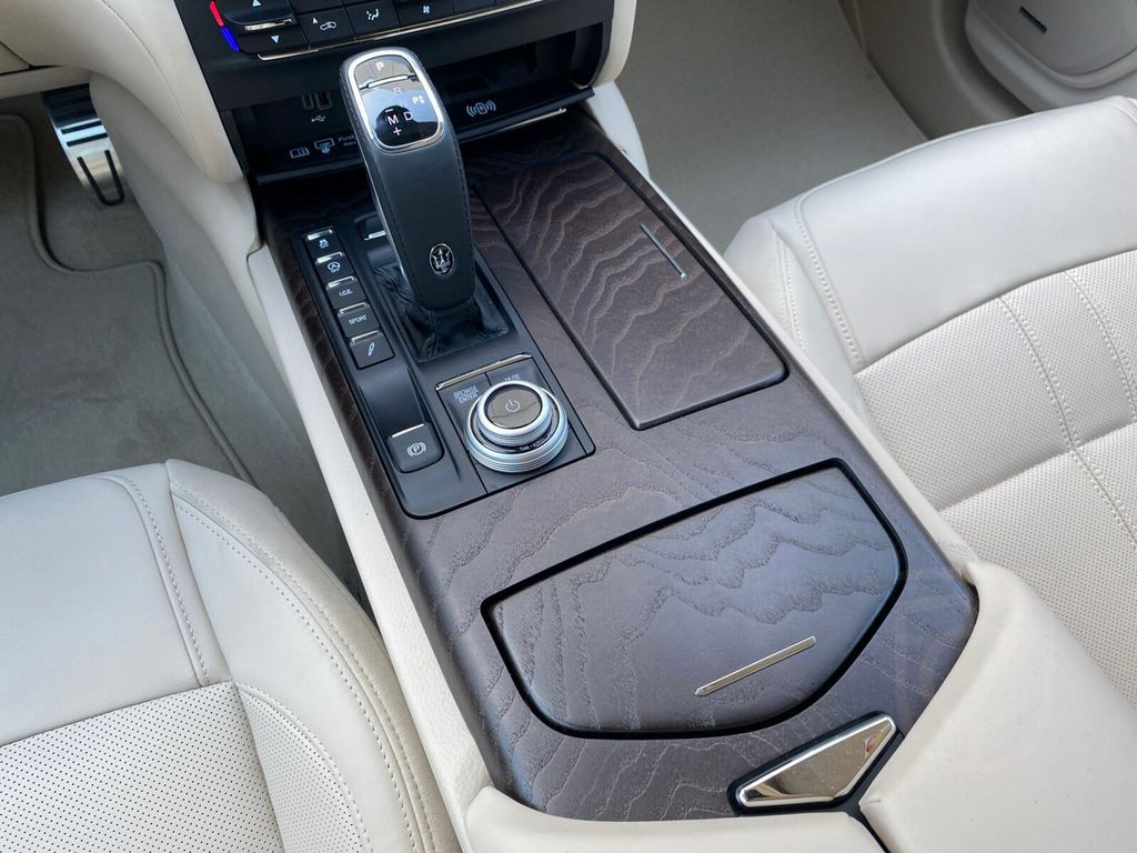 Maserati Ghibli GT Hybrid MY23 BLU NOBILE+SPORTPAKET+NAVI