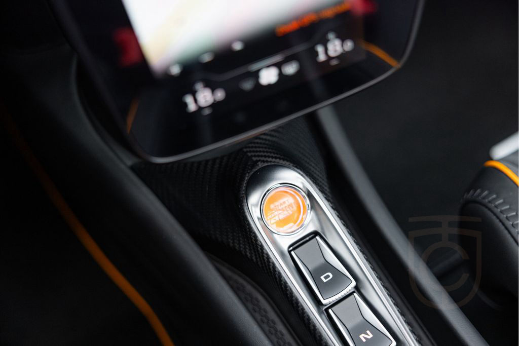 McLaren Artura Spider 3.0 V6 Plug-In | Performance | Car