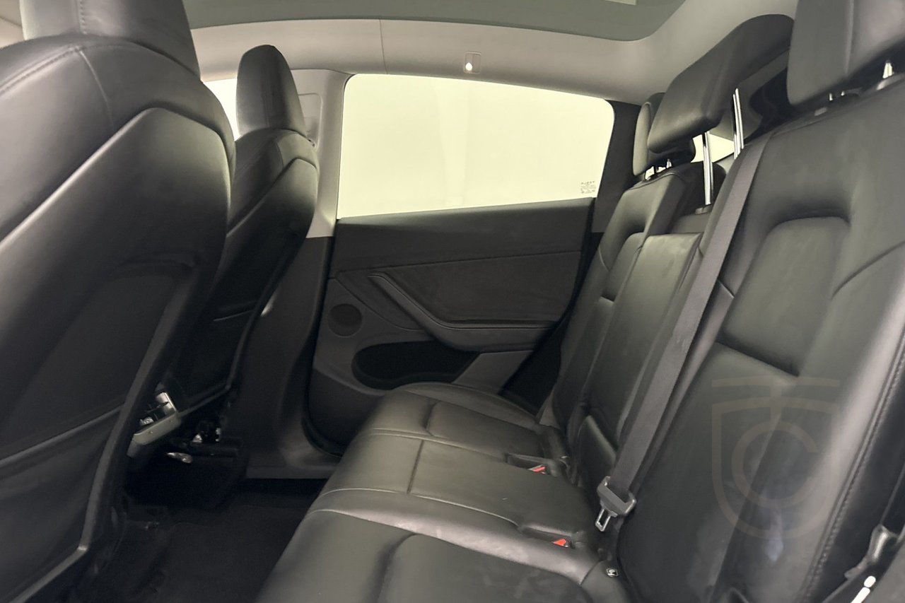 Tesla Model Y Long Range AWD AP