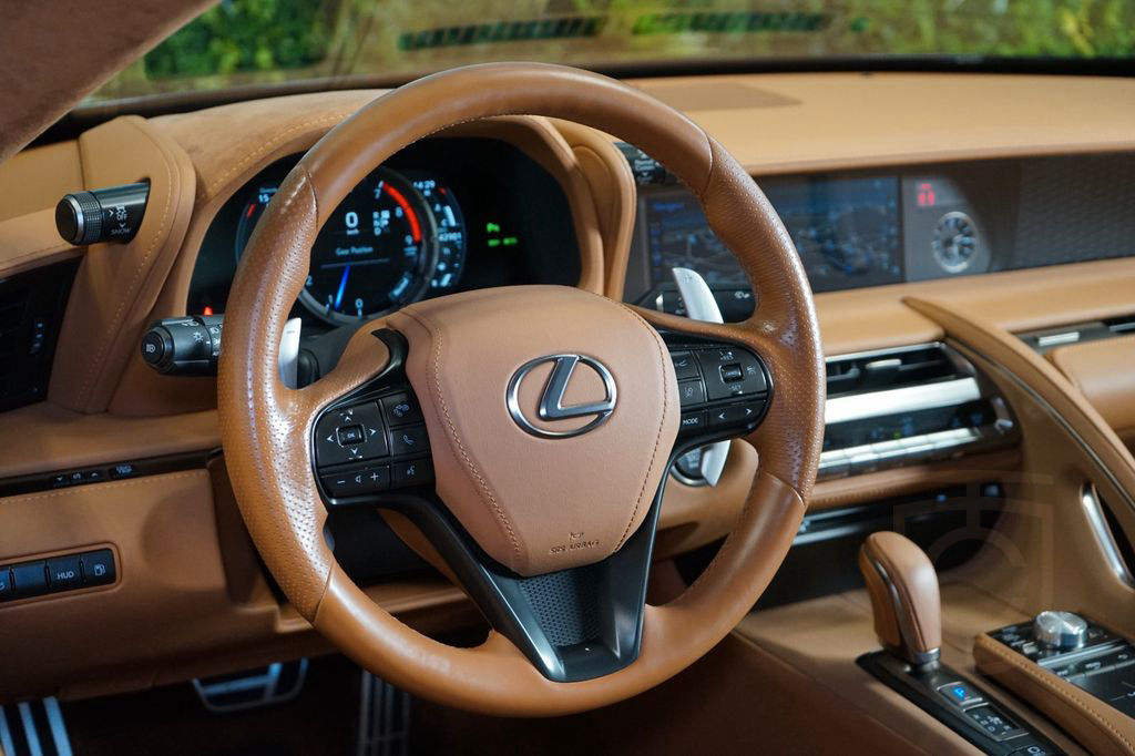 Lexus LC 500*5.0*V8*LUXURY*MARK*LEVINSON*80.744€ NETTO