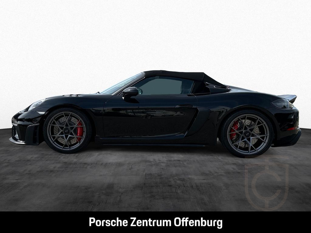 Porsche 718 Spyder RS