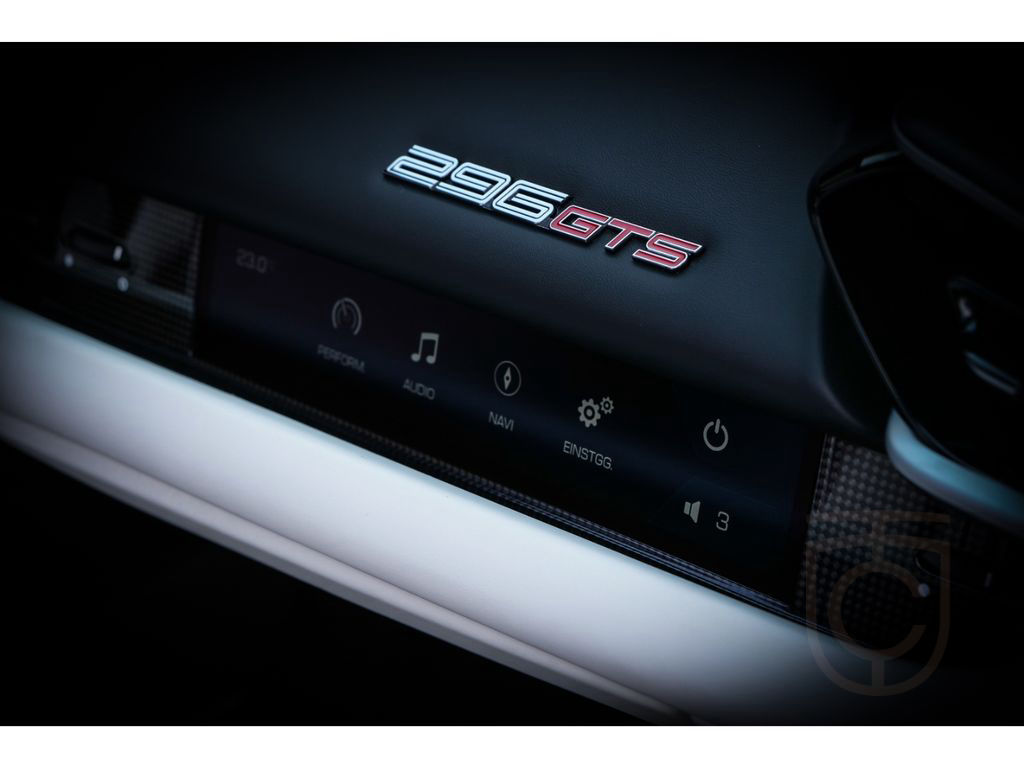 Ferrari 296 GTS *Lift*Carbon+LED*Daytona-Design*JBL*