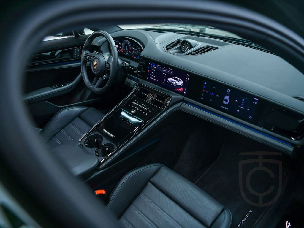 Porsche Panamera 4 E-Hybrid