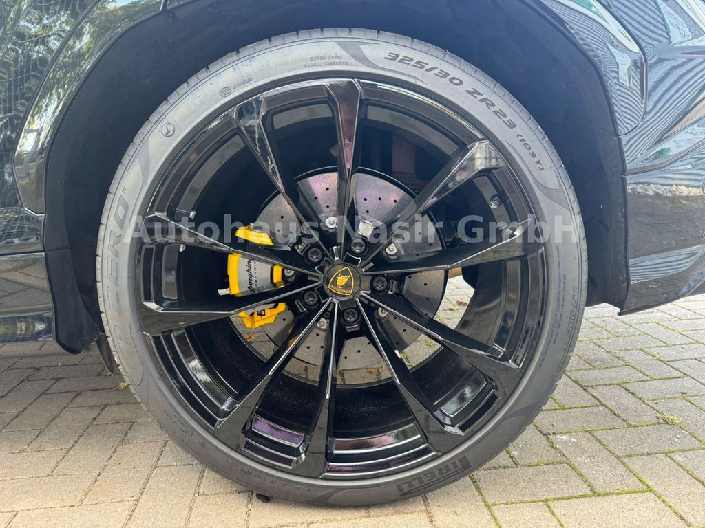 Lamborghini Urus S /BIG CARBON PCK/B&O/23"/MASSAGE/PANORAMA