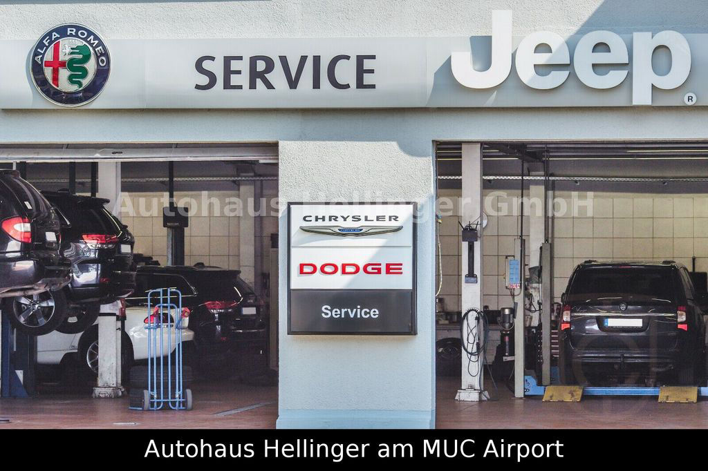 Jeep Grand Cherokee Summit Reserve Plug-In-Hybrid 4Xe