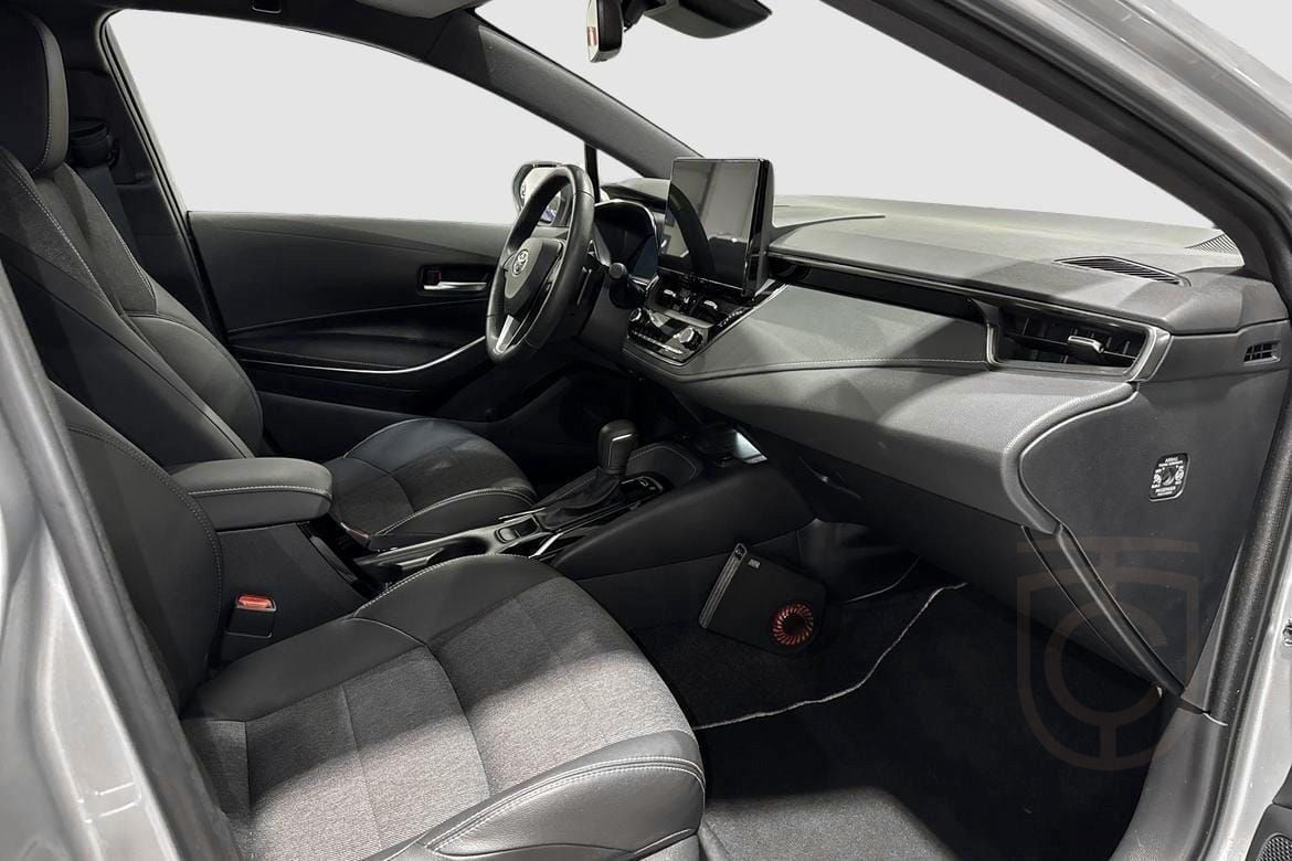 Toyota Corolla Touring Sports Hybrid 2.0 Style Plus