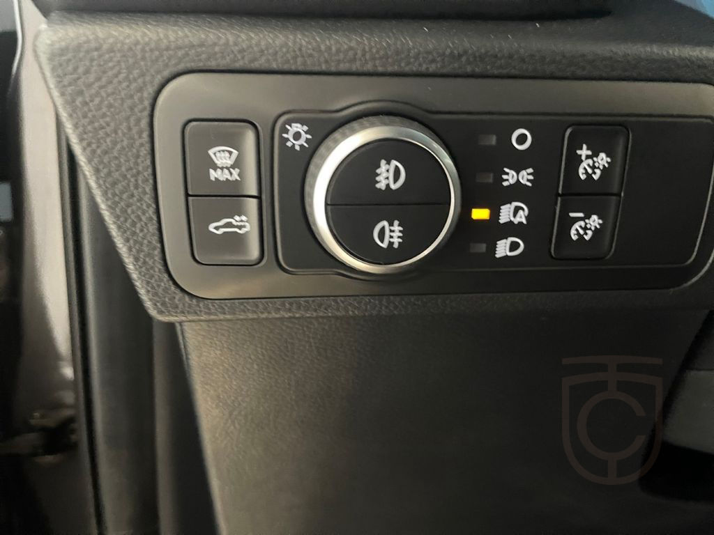 Volkswagen Amarok 3.0 TDI 4M Aventura LED Sthzg AHK LED NA