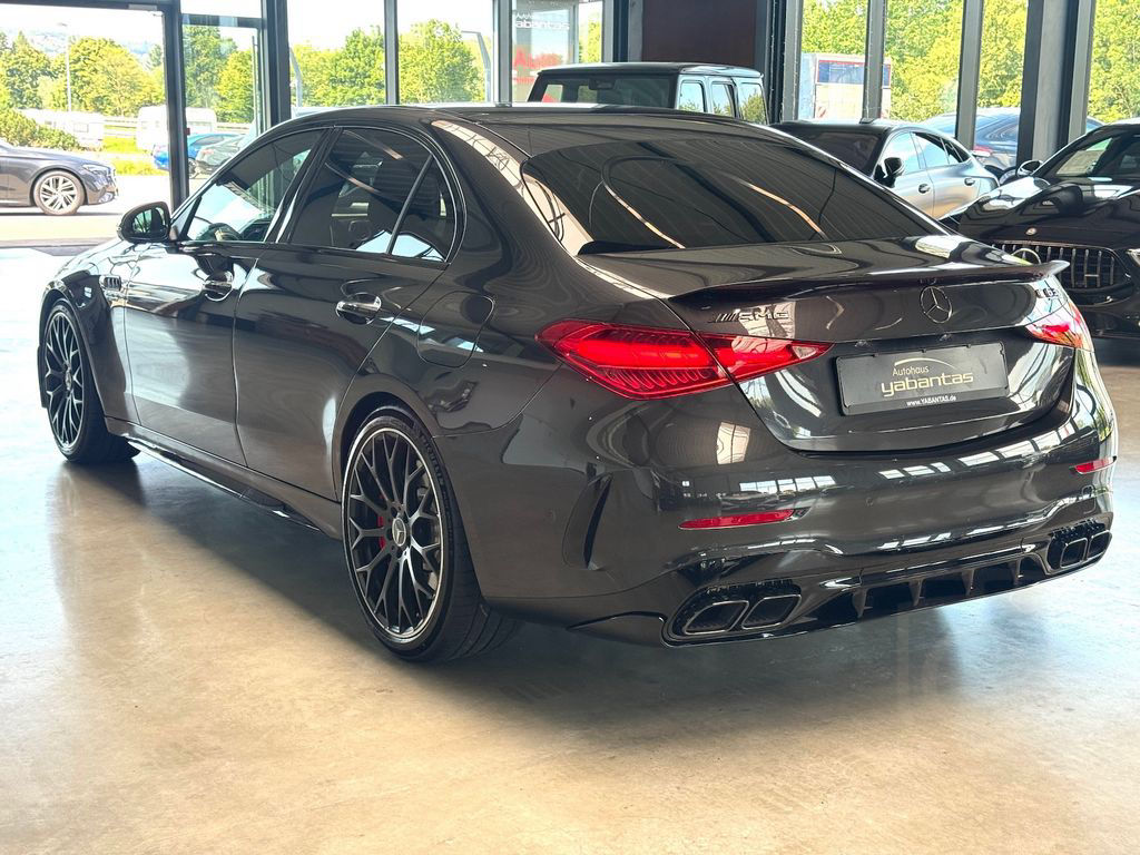 Mercedes-Benz C 63 AMG 4M+ S E Performance Pano Aerodynamik DI