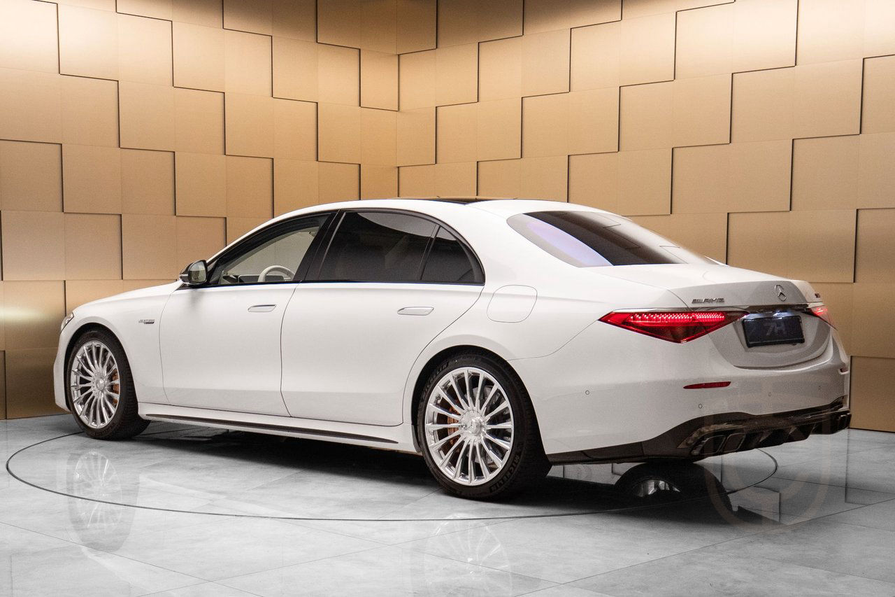 Mercedes-Benz AMG S 63 E Performance