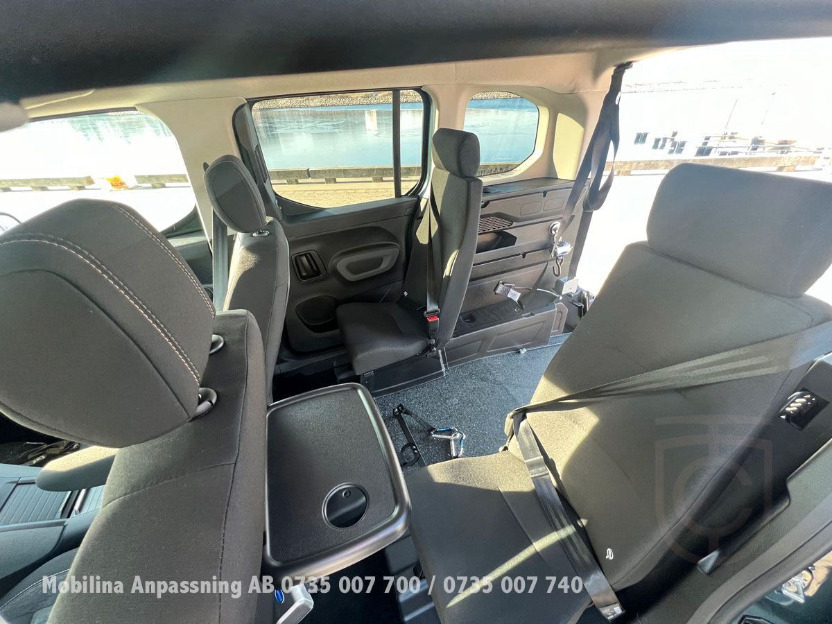 Peugeot Rifter Handikappanpassad Rullstolsbil