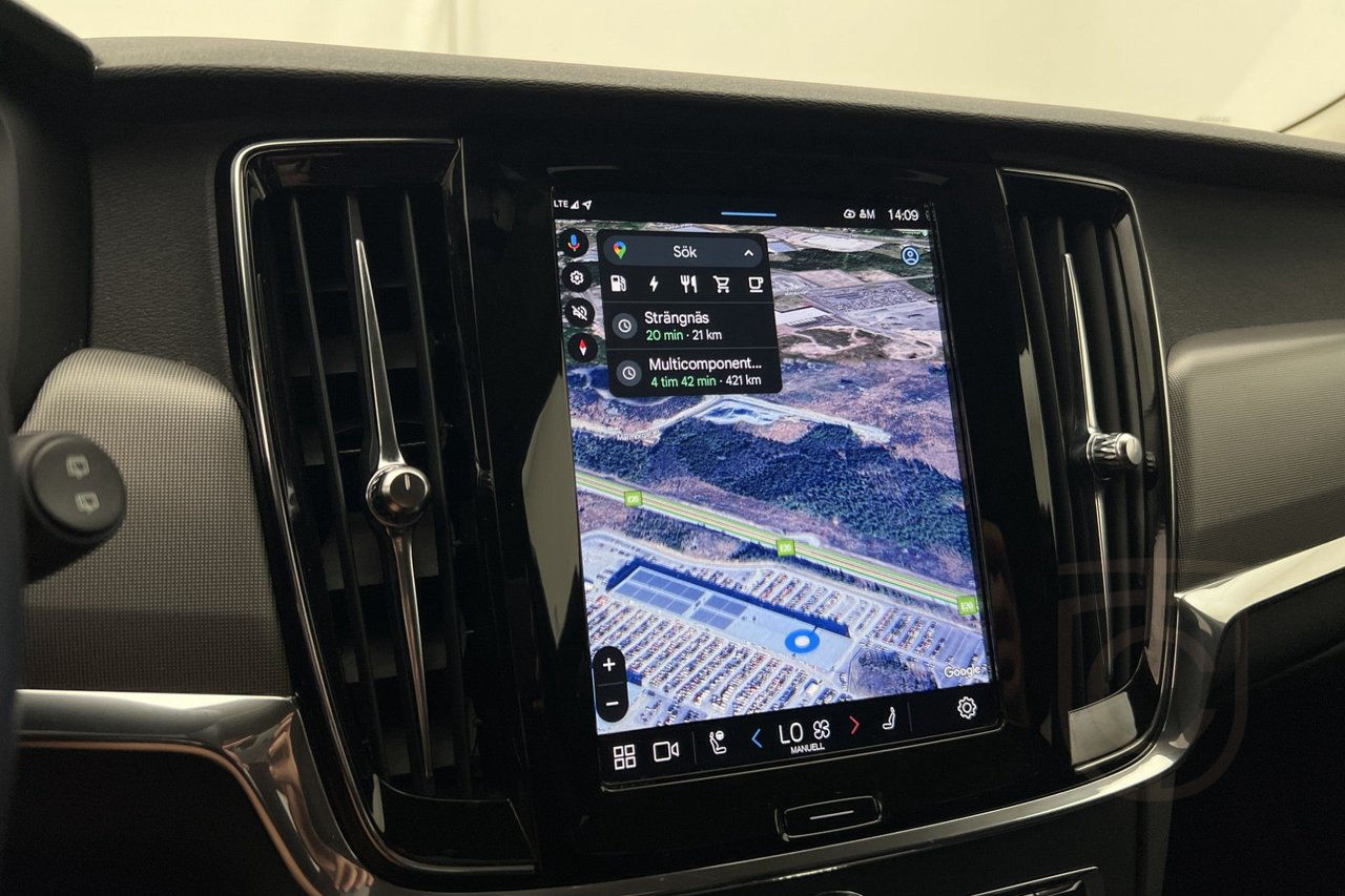Volvo V90 Recharge T6 AWD Core Bright