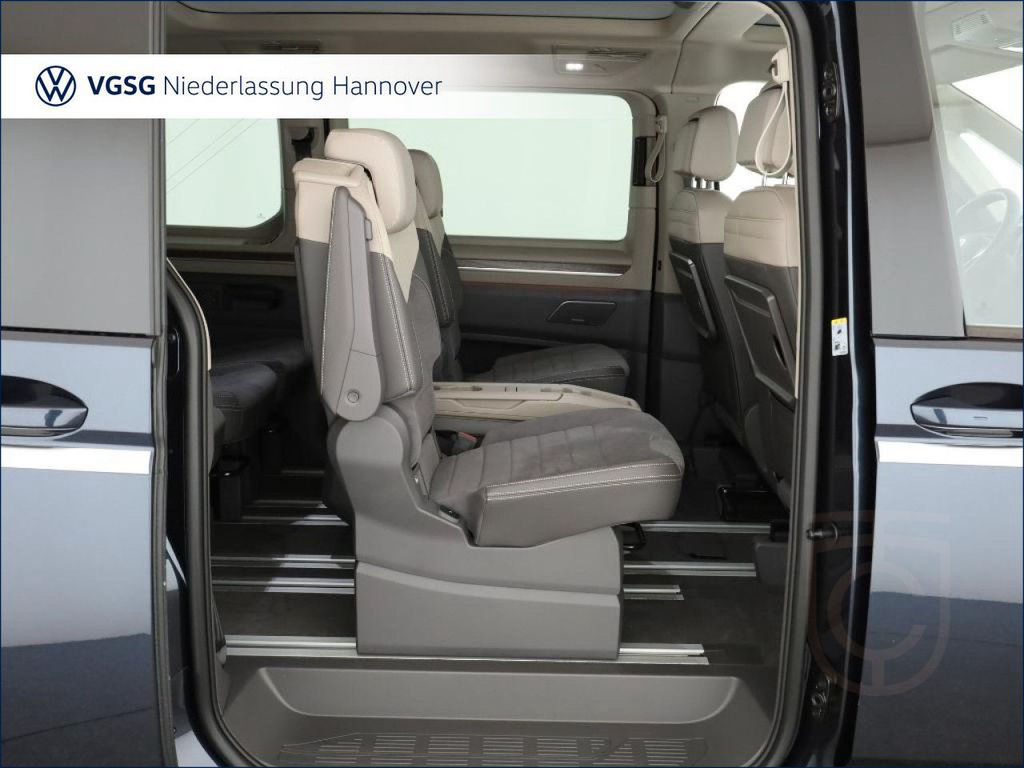 Volkswagen Multivan Style DCC ACC AHK Travel-Assist