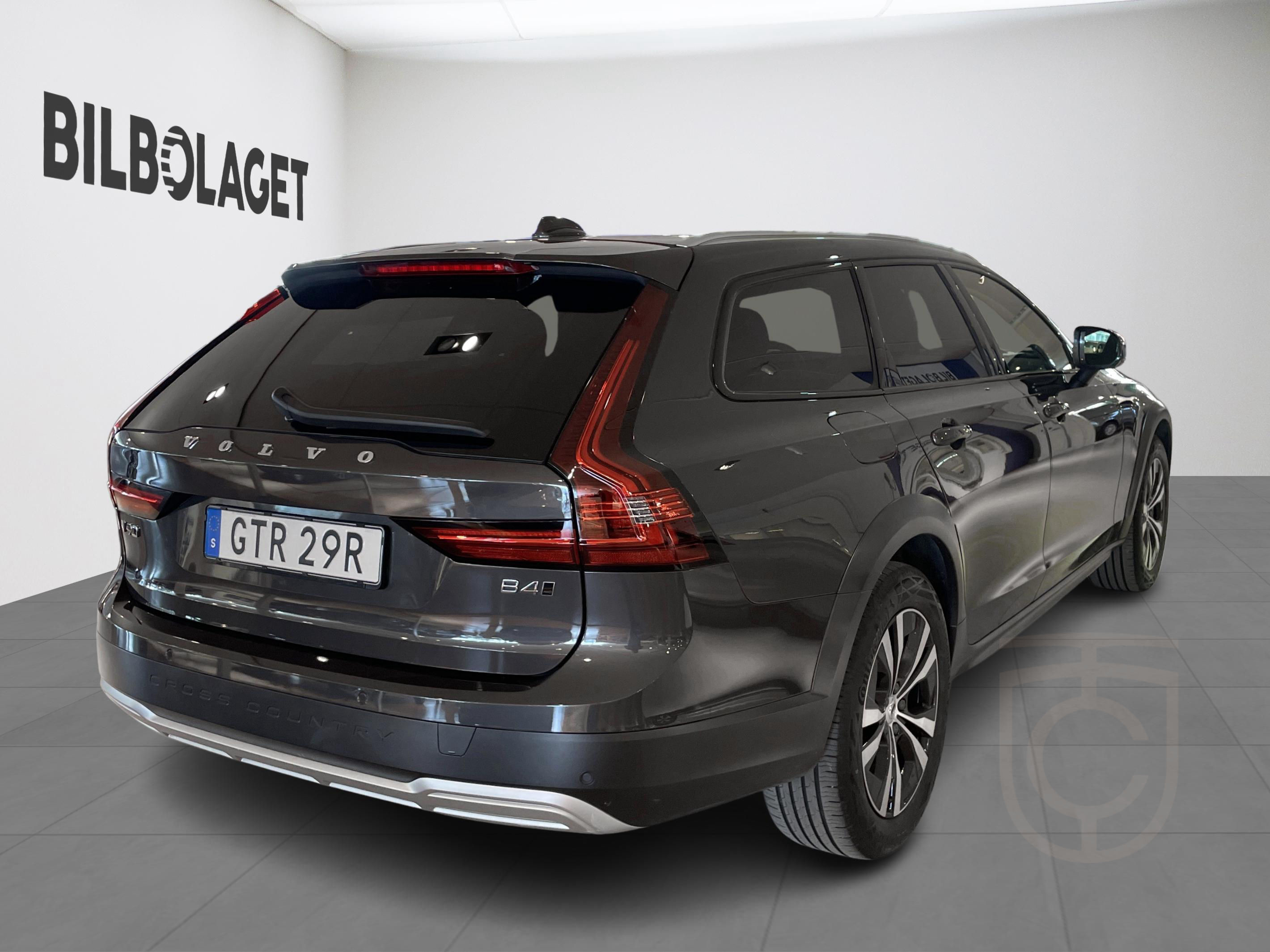 Volvo V90 Cross Country