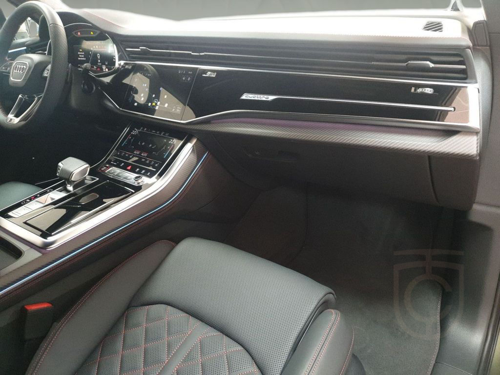 Audi SQ7 SUV TFSI 373 kW exklusive*Matrix-LED*AHK*HUD