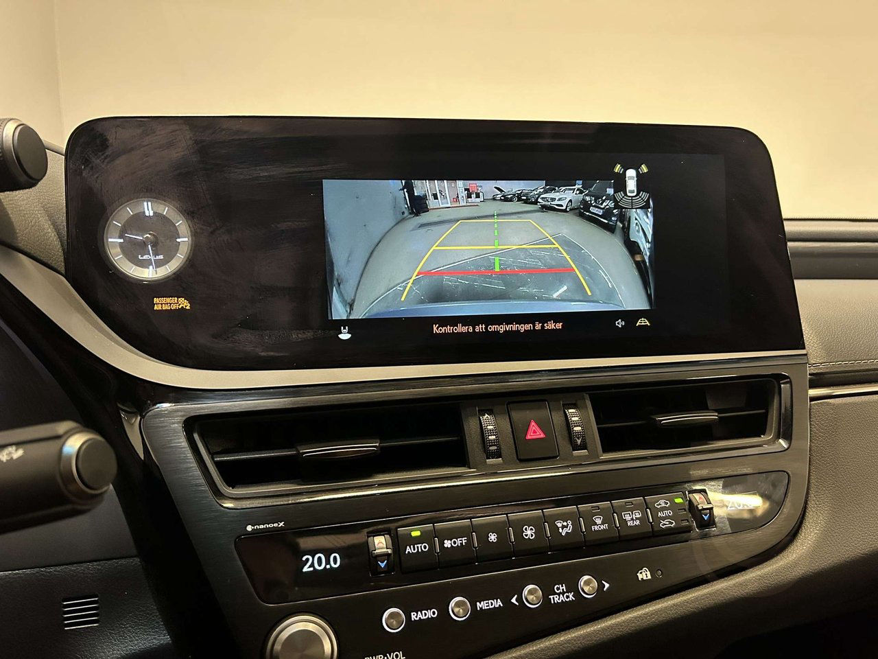 Lexus ES 300h 2.5 E-CVT Limited Edition