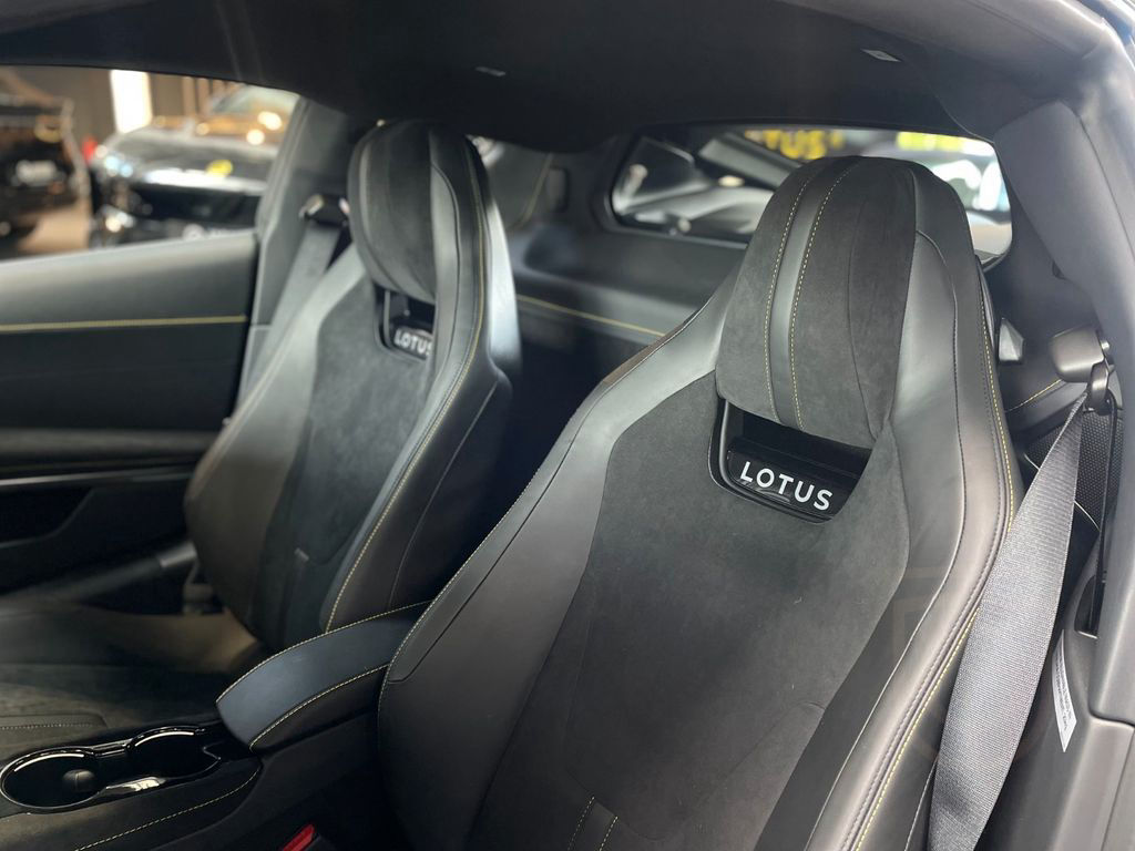 Lotus Emira First Edition i4 DCT Touring