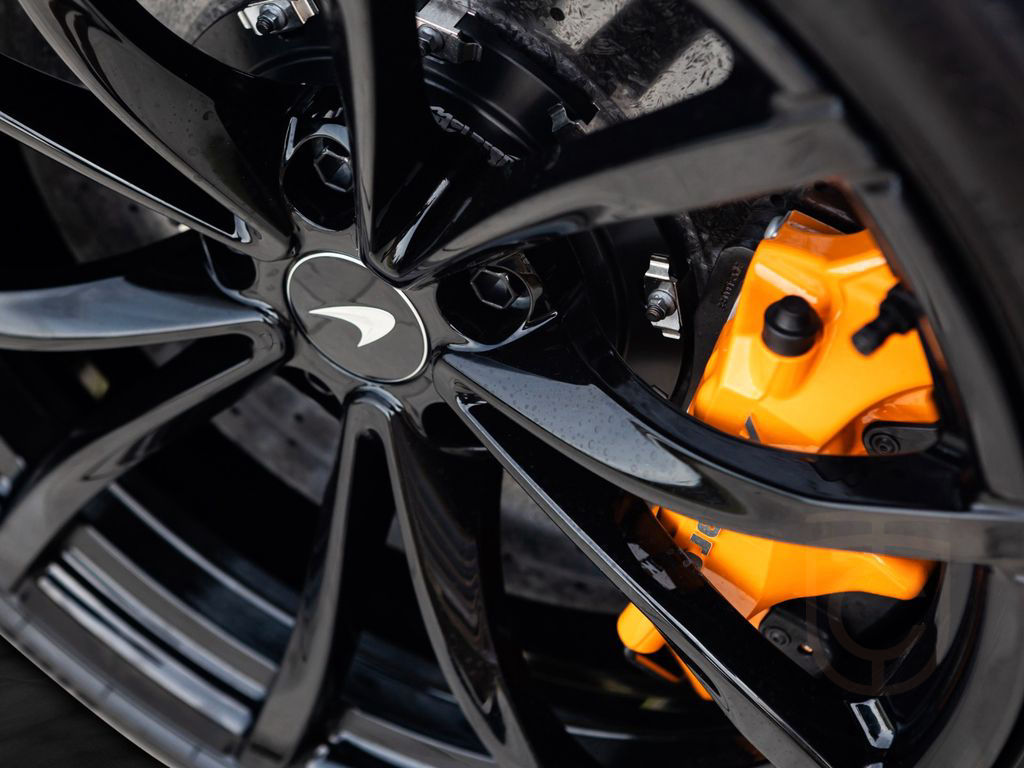 McLaren Artura | MSO Lantana Purple | Track Telemetry
