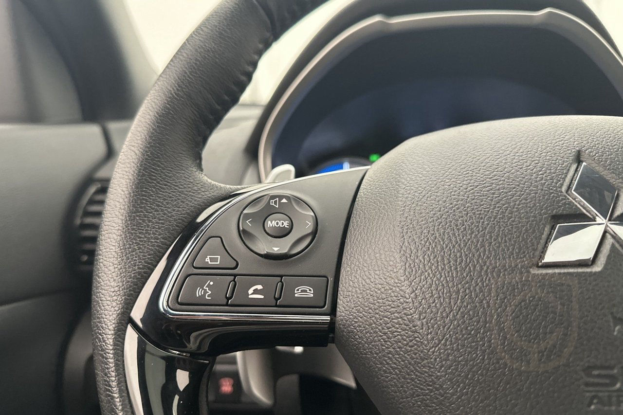 Mitsubishi Eclipse Cross Plug-In 4WD 360