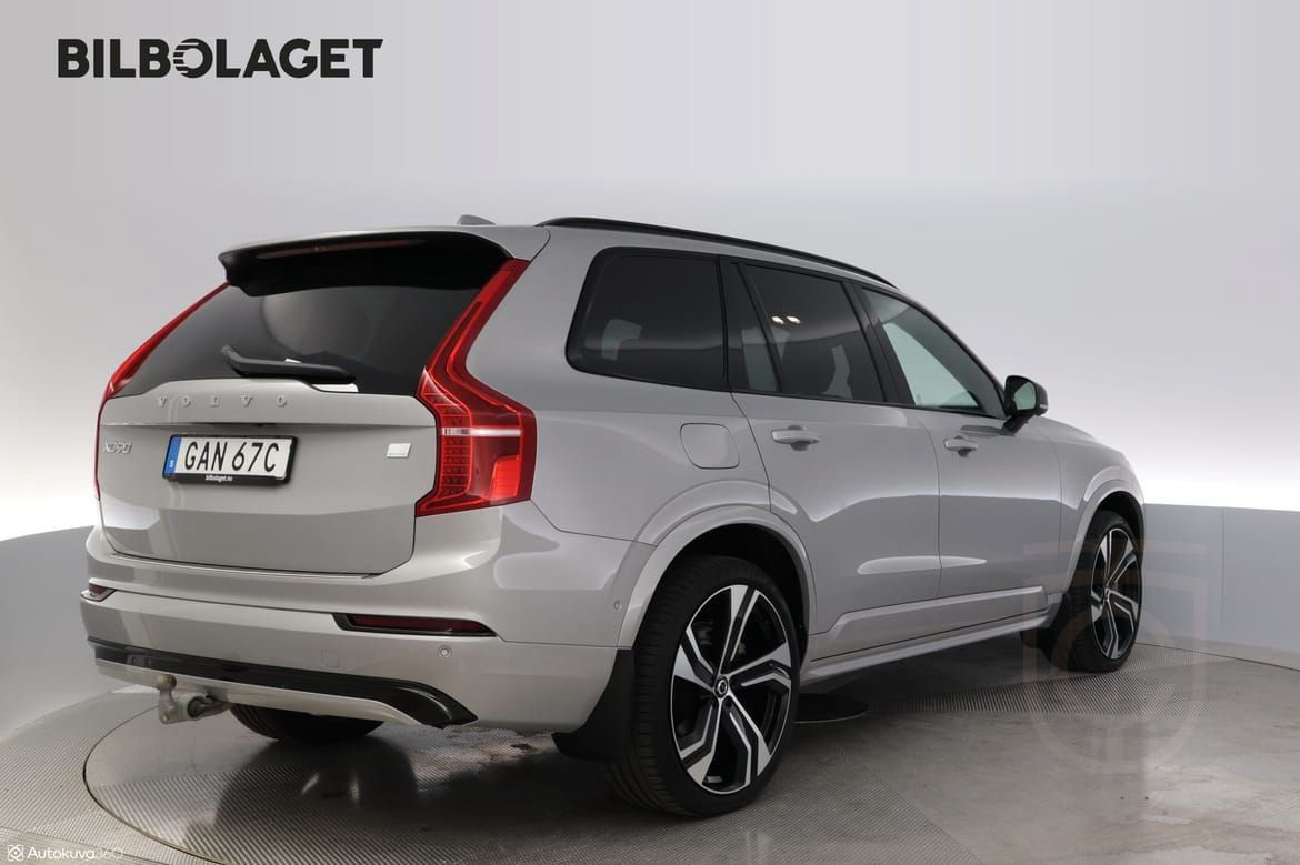 Volvo XC90 Recharge T8 Ultimate Dark Edition.