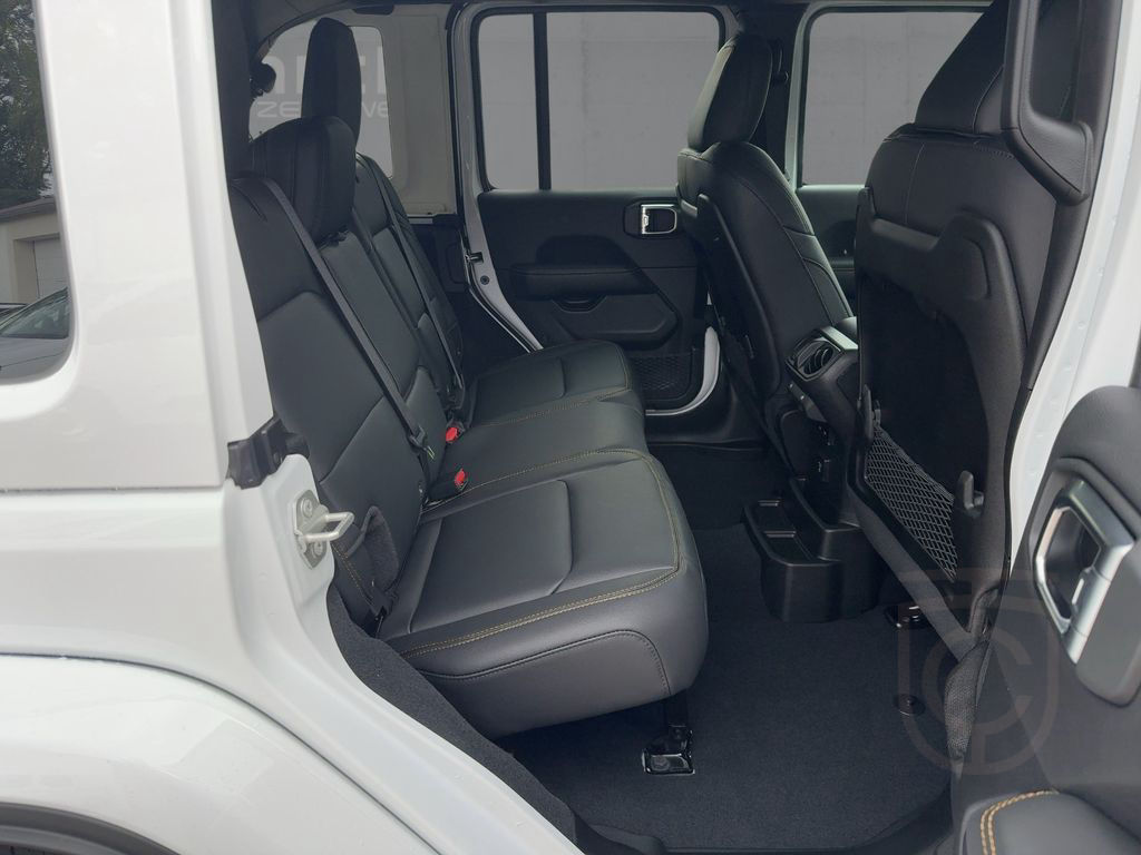 Jeep Wrangler Sahara 2.0l T-GDI 272PS SkyOneTouch
