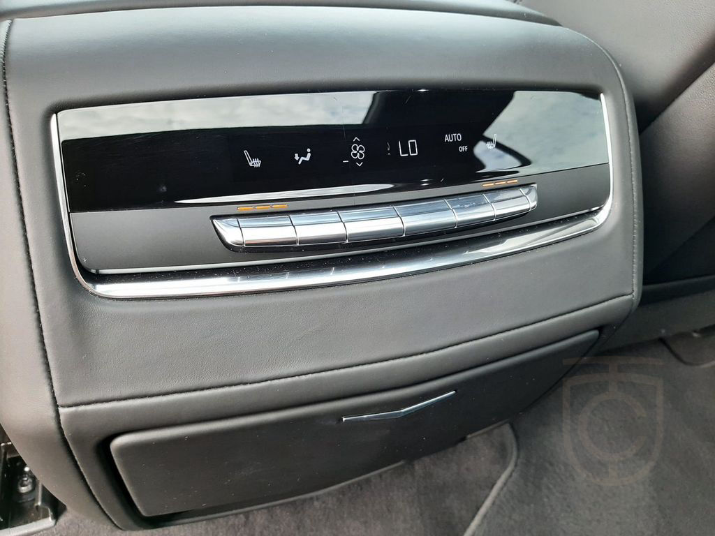 Cadillac Escalade 6.2 V8 Sport Platinum UPE:165000€