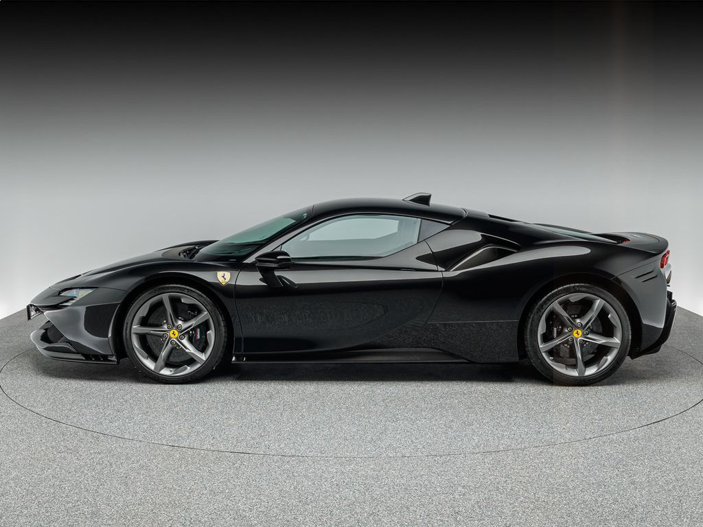 Ferrari SF90 Stradale