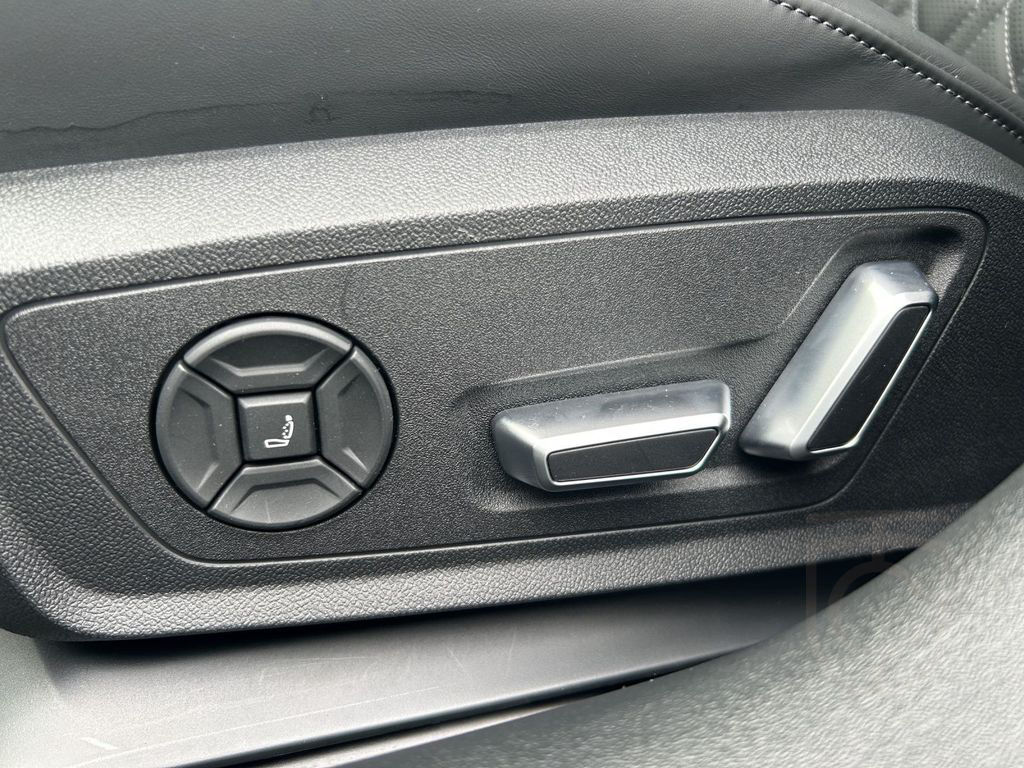 Audi S5 Avant TFSI*NAVI*MATRIX*B&O*HUD*LEDER*20ZOLL*S