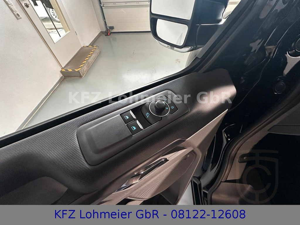 Ford Tourneo Custom 320 L2 Titanium 4x4 *Voll*