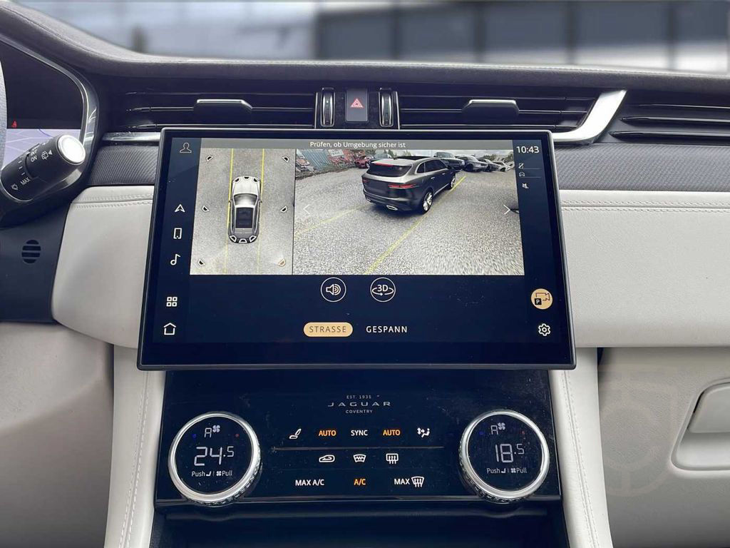Jaguar F-Pace P550 AWD SVR