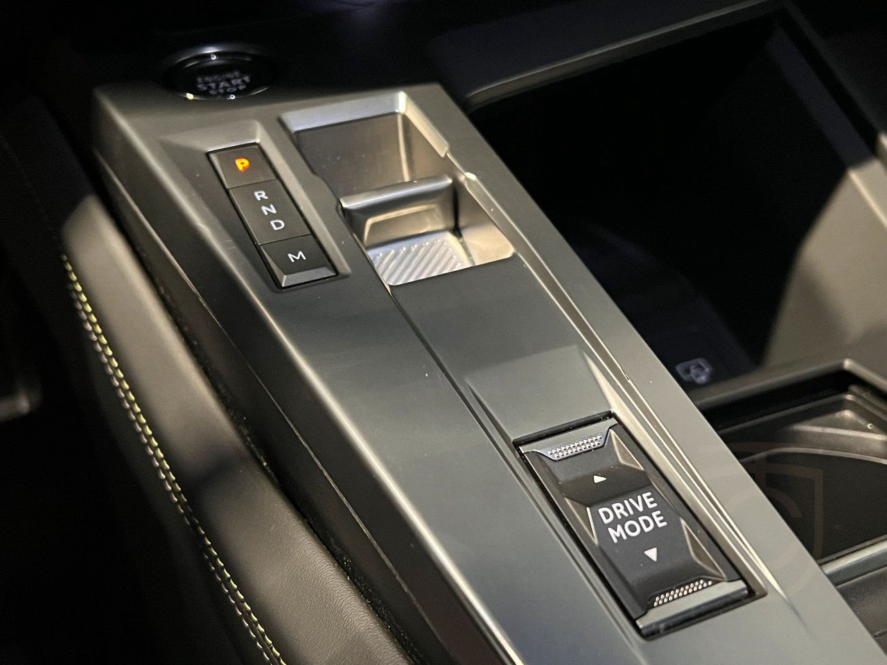 Peugeot 408 1.2 PureTech EAT
