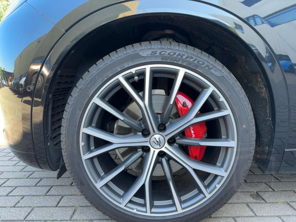 Maserati Grecale Modena 2.0 HYBRID/MHEV AWD 330PS MY23