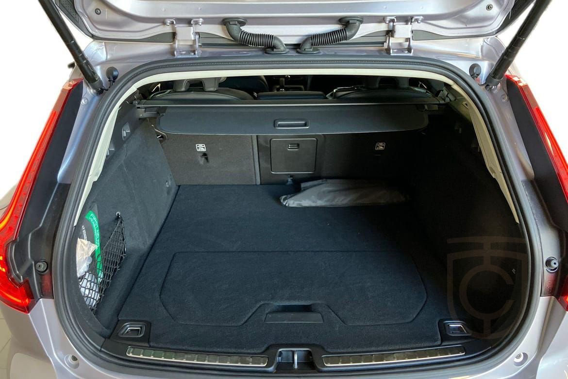 Volvo V60 T6 Plus Dark Nordic Edition