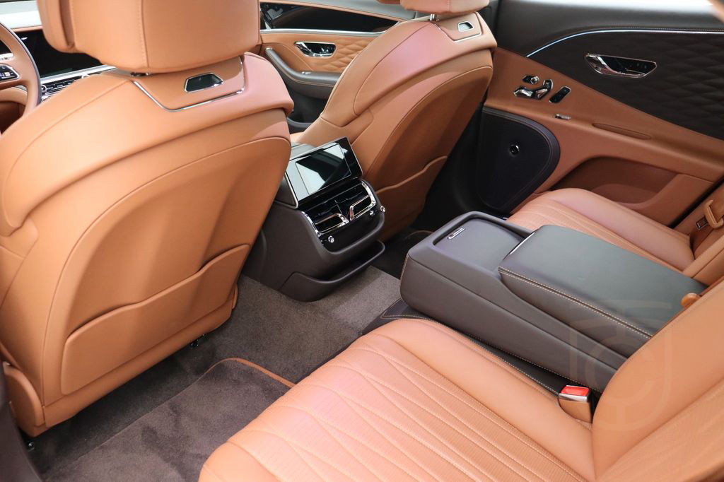 Bentley Flying Spur Azure Hybrid