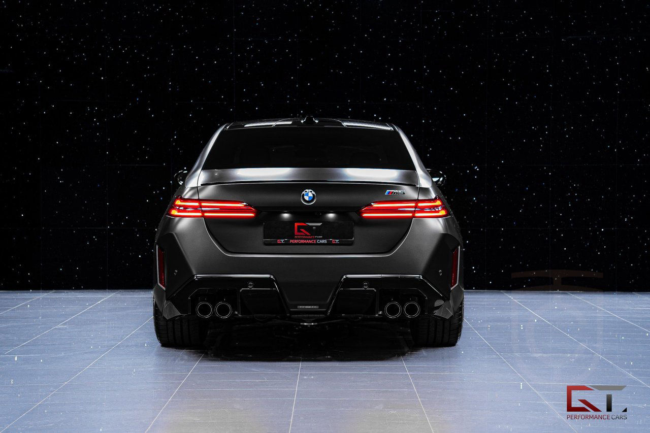 BMW M5 G90