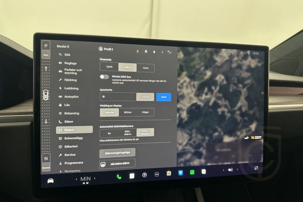 Tesla Model X Autopilot