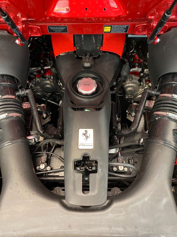 Ferrari F8 Spider *LIFT*Carbon*P-Display*Surround View