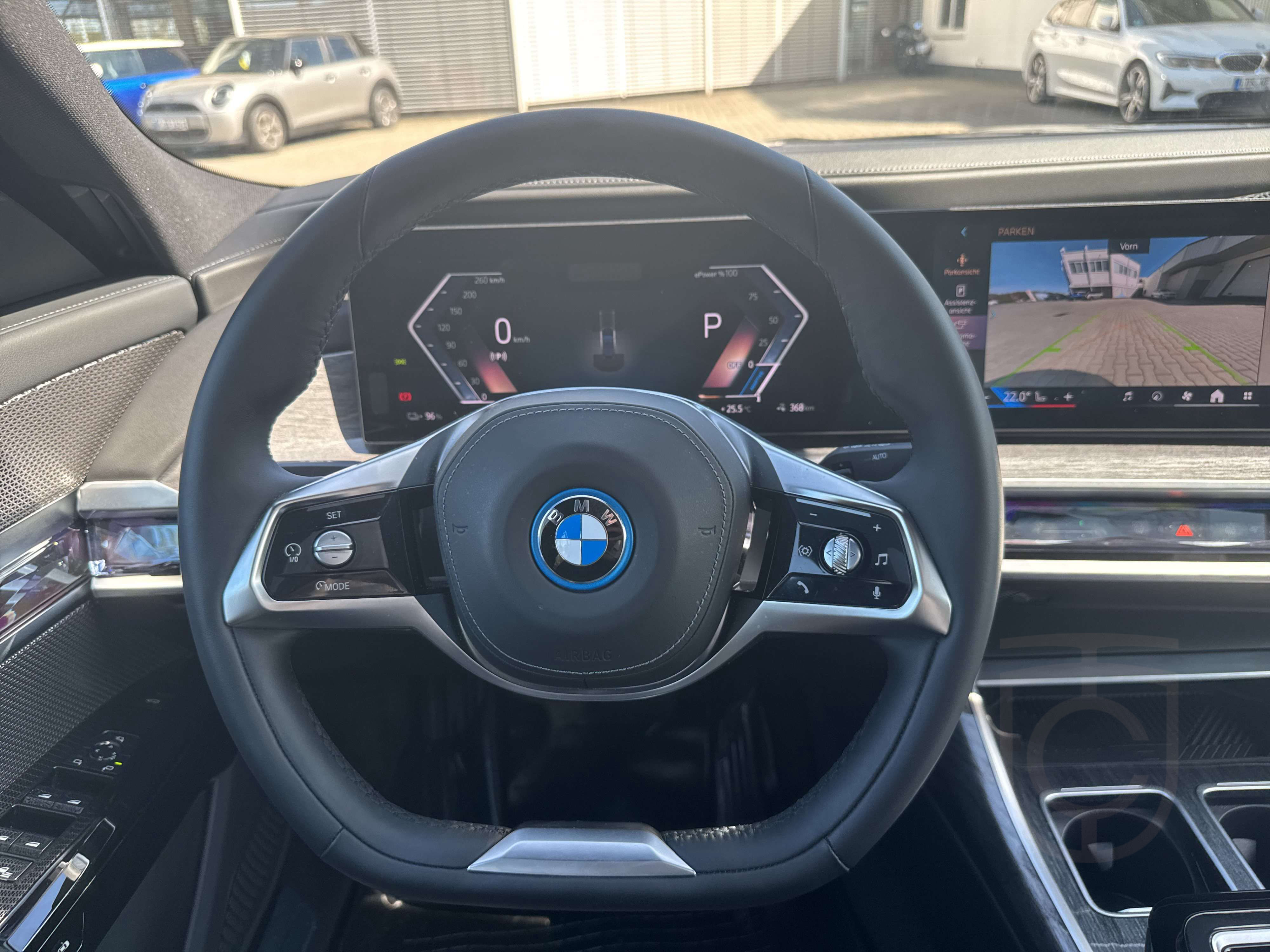 BMW i7