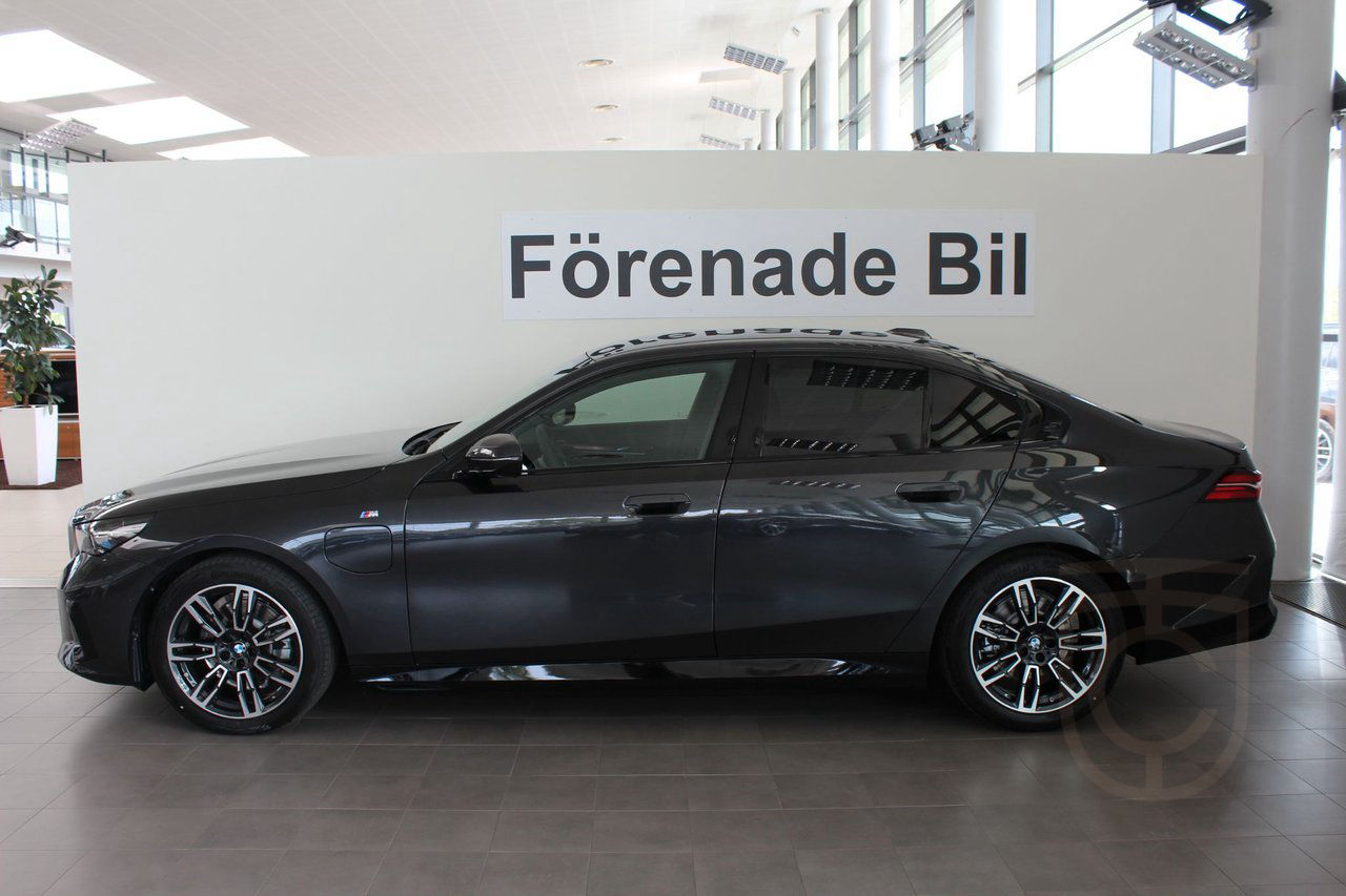 BMW 530e xDrive Sedan M Sport H