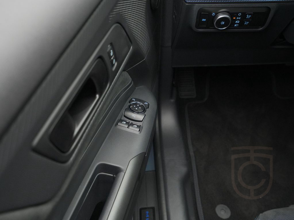 Ford Mustang Dark Horse Coupé V8 454PS Aut. -14%*